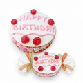Gâteau de bonbons Happy Birthday 300 g composé de guimauves vanille et confiseries gélifiées présenté par ADG Diffusion